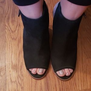 Open-toed booties LUCKY brand black leather